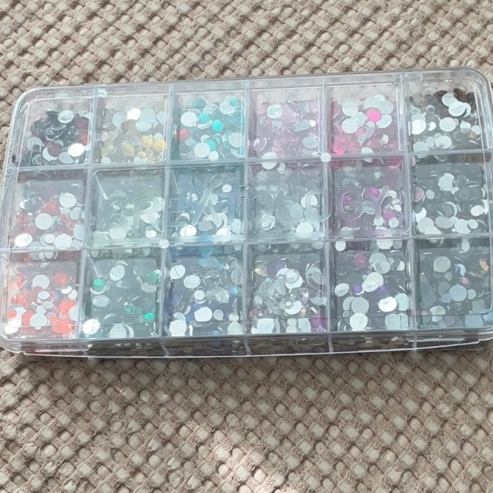 Organizer Box With 18 Colors Crafting Rhinestones